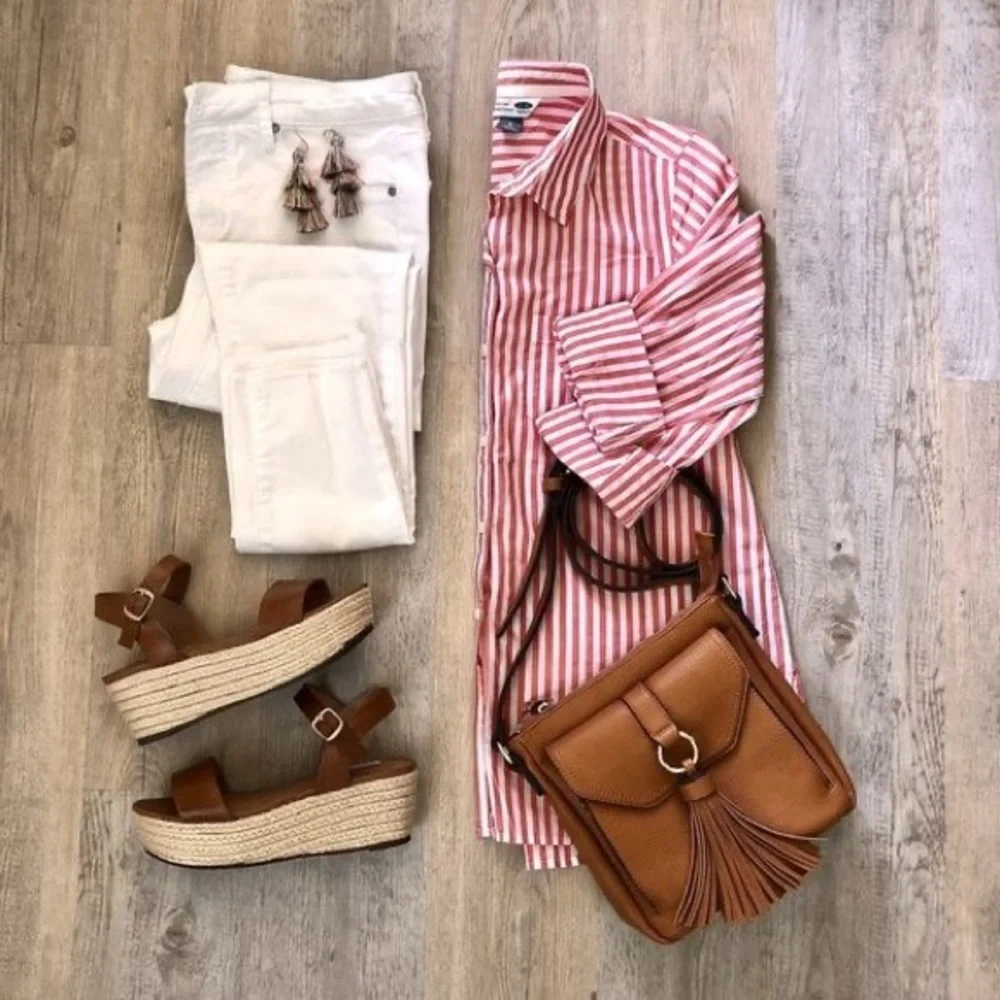 BANANA REPUBLIC WHITE SKINNY CROP DENIMS - Picture 3 of 15